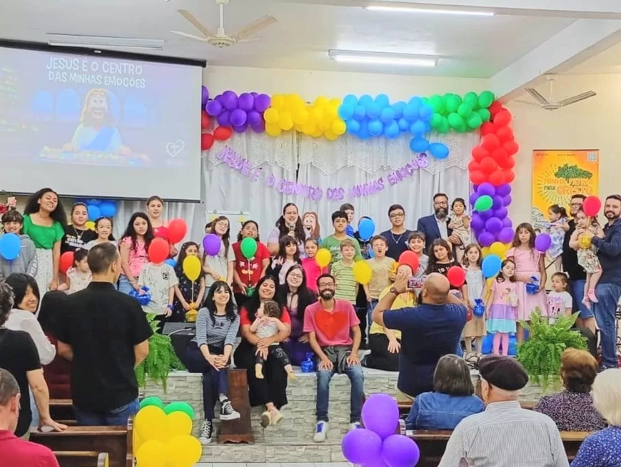 Crianças no culto especial de Dia das Crianças — IBF Fragata